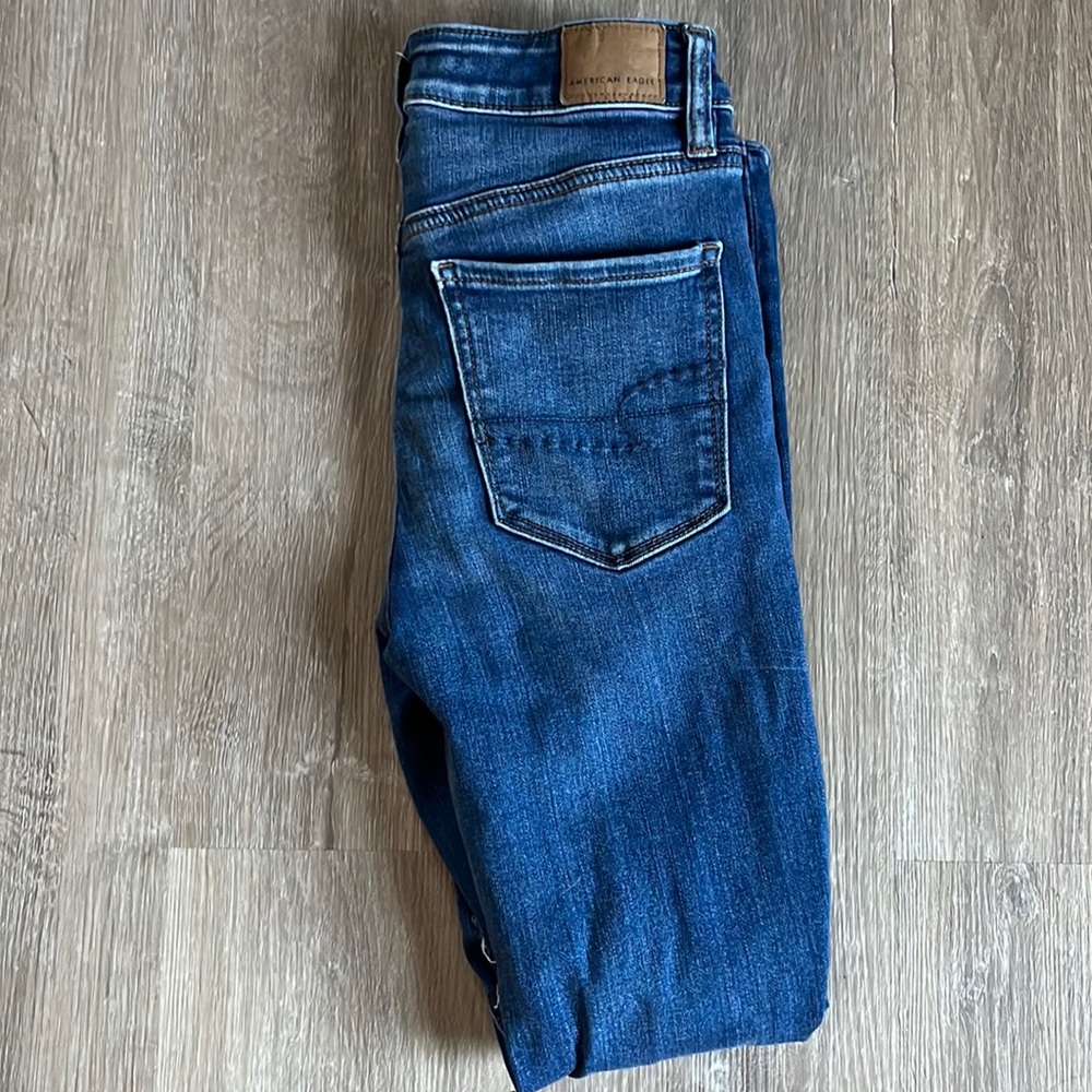 ae ripped skinny jeans